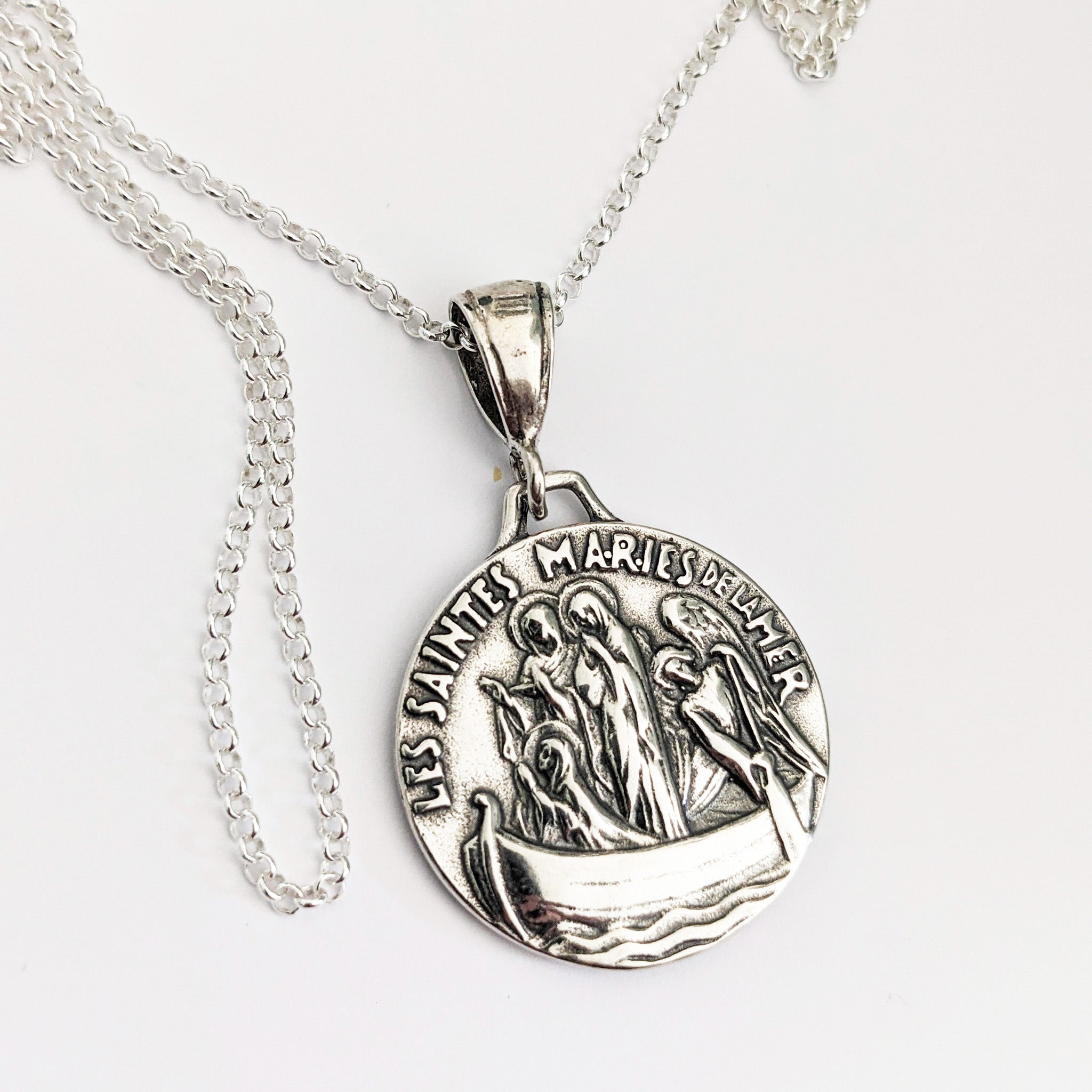 Les Saintes Maries de la Mer Sterling Silver 26mm LARGE + 18 Inch Italian 2mm Sterling Silver Chain