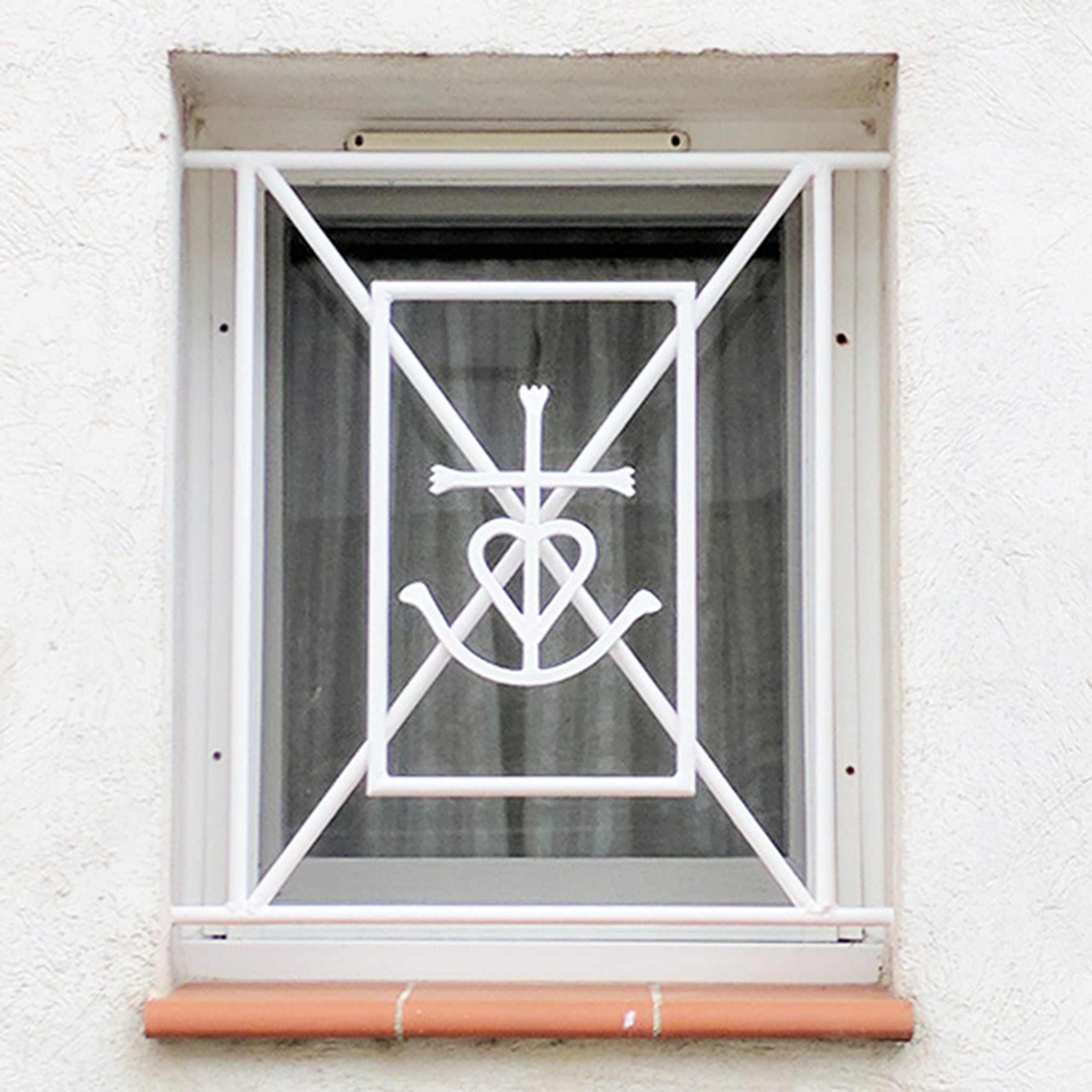 Saintes Maries de la Mer Window